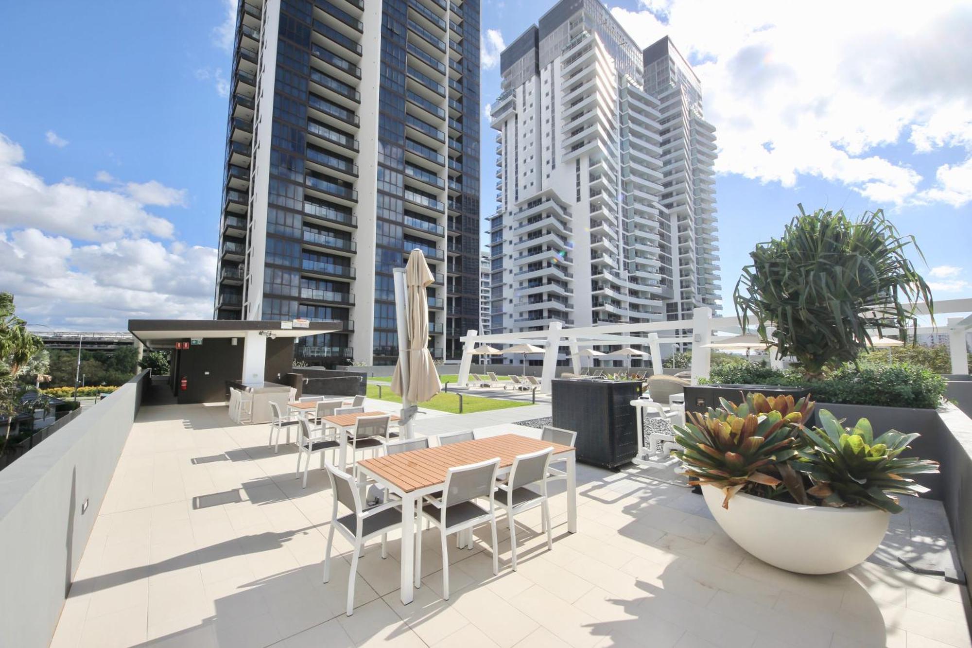 Apartment Avani 1904 Views