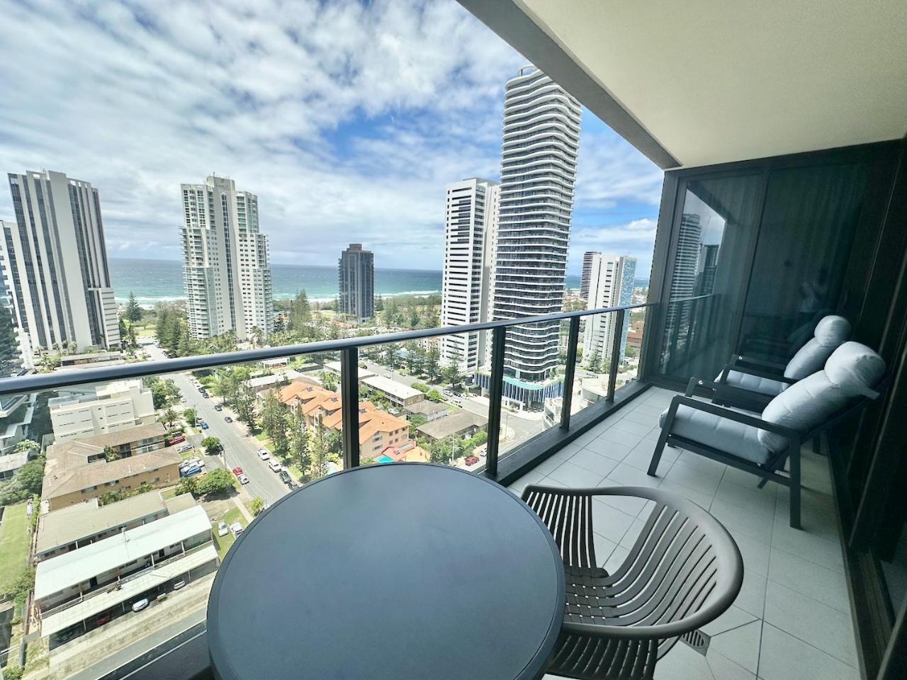 Avani 1904 Views Gold Coast
